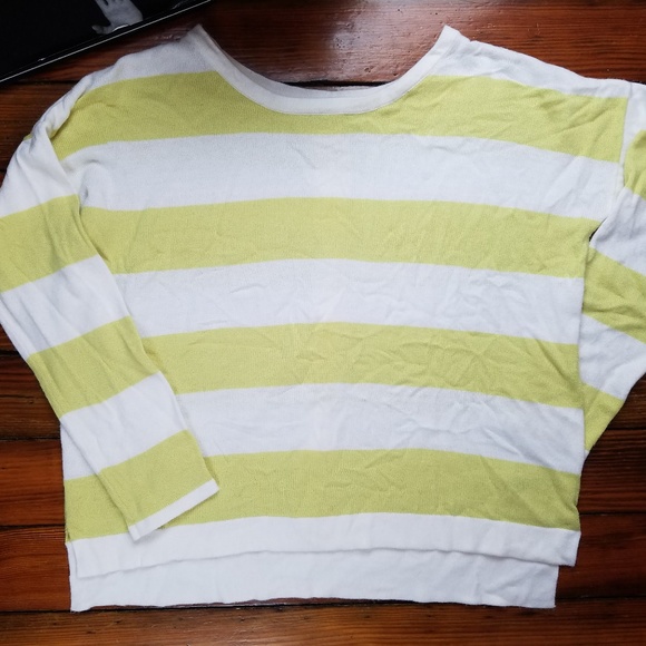 Forever 21 Womens Top 3/4 Sleeves Boat Neck Size S - Picture 2 of 3